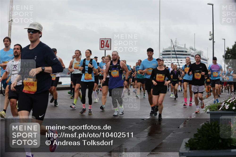 13.09.2026 - Kiel Lauf Andreas Tolksdorf http://msf.ph/oto/10402511 13.09.2026 11:01:31 Kiellinie 5, 39, 9964, 211, 4, 6899, 9982 meine-sportfotos.de