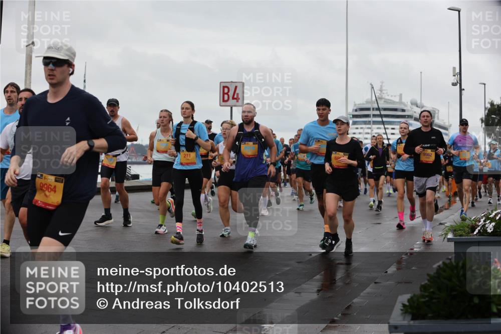 13.09.2026 - Kiel Lauf Andreas Tolksdorf http://msf.ph/oto/10402513 13.09.2026 11:01:31 Kiellinie 4, 39, 9964, 211, 4, 9982 meine-sportfotos.de