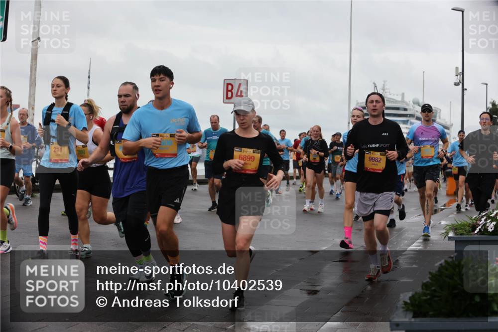 13.09.2026 - Kiel Lauf Andreas Tolksdorf http://msf.ph/oto/10402539 13.09.2026 11:01:33 Kiellinie 4, 5, 211, 2090, 39, 600, 38, 6899, 4, 35, 9982 meine-sportfotos.de