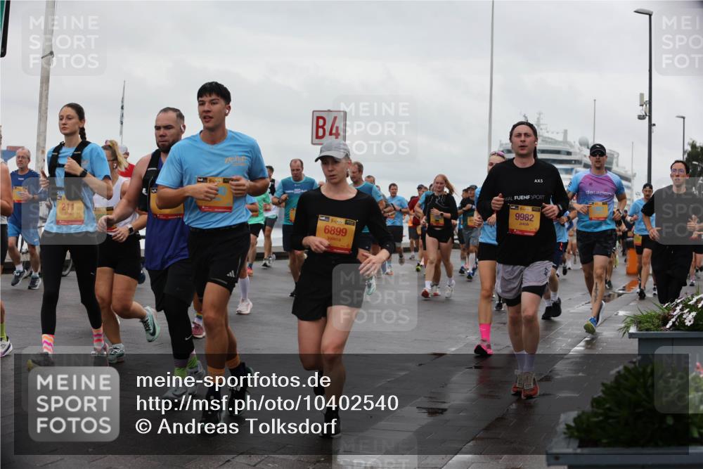 13.09.2026 - Kiel Lauf Andreas Tolksdorf http://msf.ph/oto/10402540 13.09.2026 11:01:33 Kiellinie 211, 39, 4, 39, 6899, 5, 9982 meine-sportfotos.de
