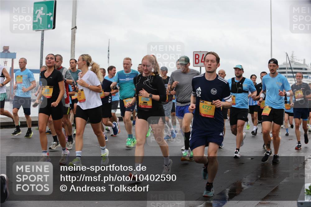 13.09.2026 - Kiel Lauf Andreas Tolksdorf http://msf.ph/oto/10402590 13.09.2026 11:01:37 Kiellinie 3, 257, 38, 4727, 190, 11518 meine-sportfotos.de