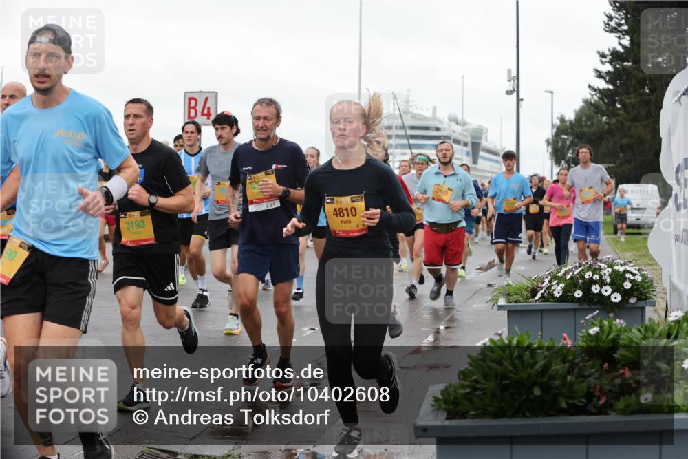 13.09.2026 - Kiel Lauf Andreas Tolksdorf http://msf.ph/oto/10402608 13.09.2026 11:01:39 Kiellinie 4, 4, 394, 3193, 50, 38, 4810, 2823 meine-sportfotos.de