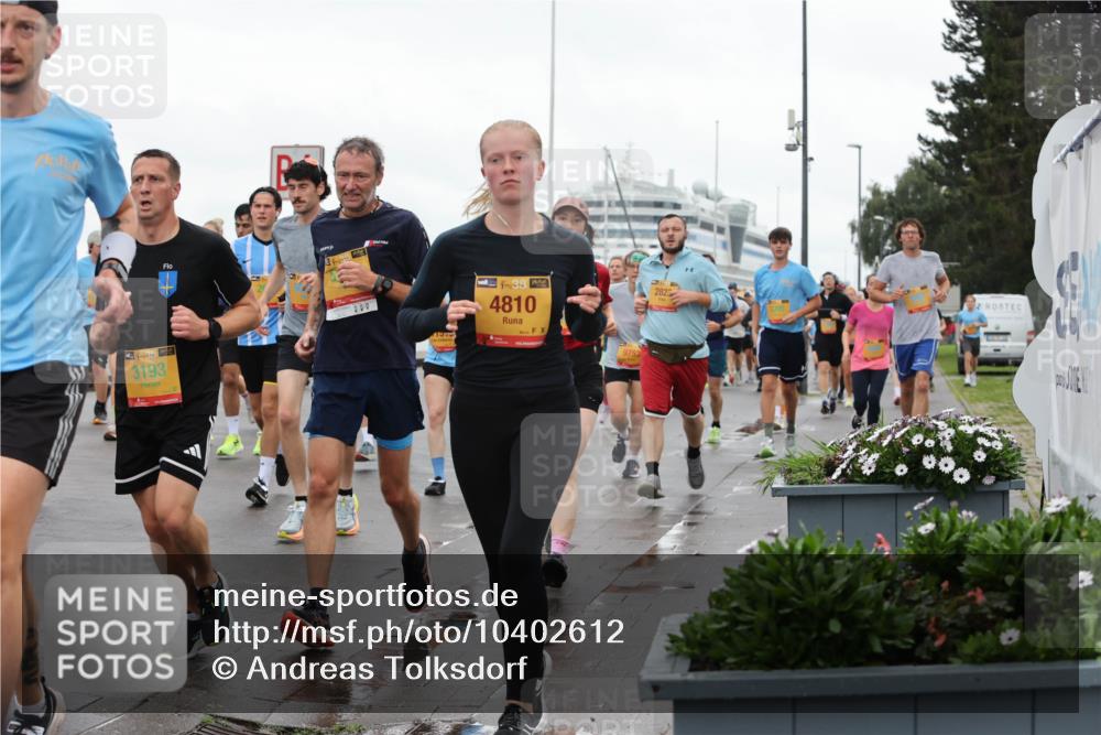 13.09.2026 - Kiel Lauf Andreas Tolksdorf http://msf.ph/oto/10402612 13.09.2026 11:01:39 Kiellinie 38, 3193, 38, 4810, 9753, 282 meine-sportfotos.de