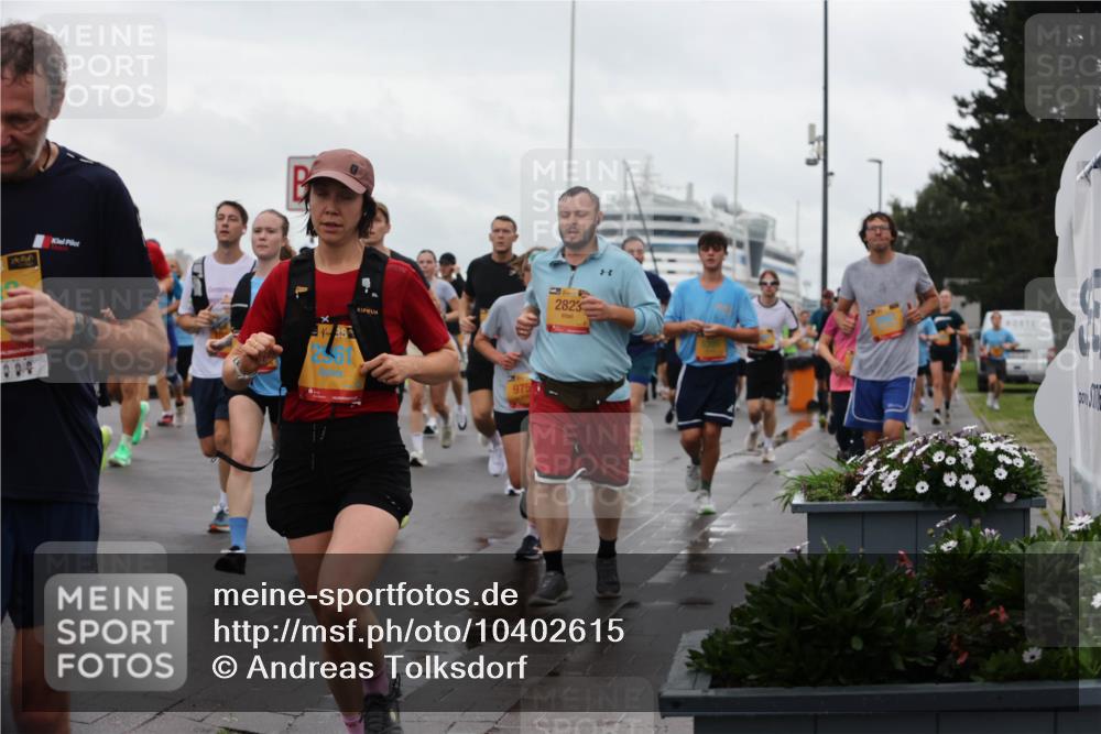 13.09.2026 - Kiel Lauf Andreas Tolksdorf http://msf.ph/oto/10402615 13.09.2026 11:01:41 Kiellinie 975, 2823 meine-sportfotos.de
