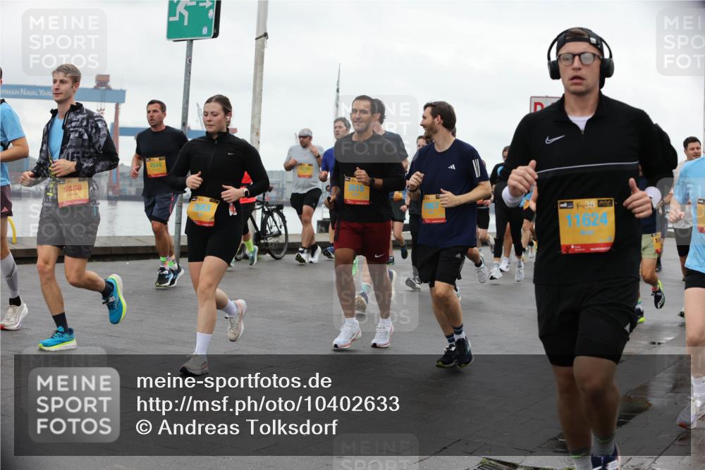 13.09.2026 - Kiel Lauf Andreas Tolksdorf http://msf.ph/oto/10402633 13.09.2026 11:01:48 Kiellinie 39, 5558, 4544, 39, 3583, 4, 38, 7, 11624, 10 meine-sportfotos.de