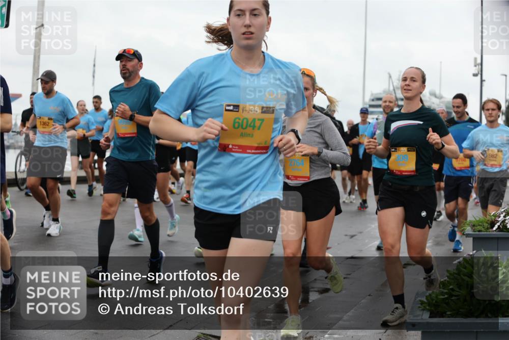 13.09.2026 - Kiel Lauf Andreas Tolksdorf http://msf.ph/oto/10402639 13.09.2026 11:01:49 Kiellinie 1362, 48, 6047, 48, 2764, 38, 309, 768, 982 meine-sportfotos.de