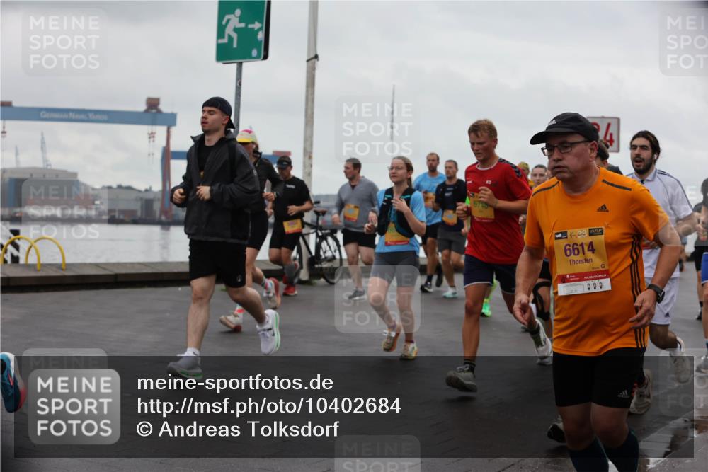 13.09.2026 - Kiel Lauf Andreas Tolksdorf http://msf.ph/oto/10402684 13.09.2026 11:02:01 Kiellinie 5748, 38, 6614 meine-sportfotos.de