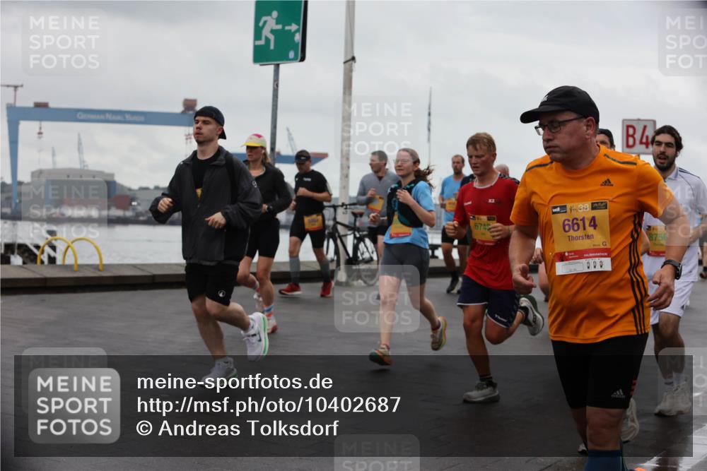 13.09.2026 - Kiel Lauf Andreas Tolksdorf http://msf.ph/oto/10402687 13.09.2026 11:02:01 Kiellinie 574, 4, 2, 38, 6614, 8756 meine-sportfotos.de