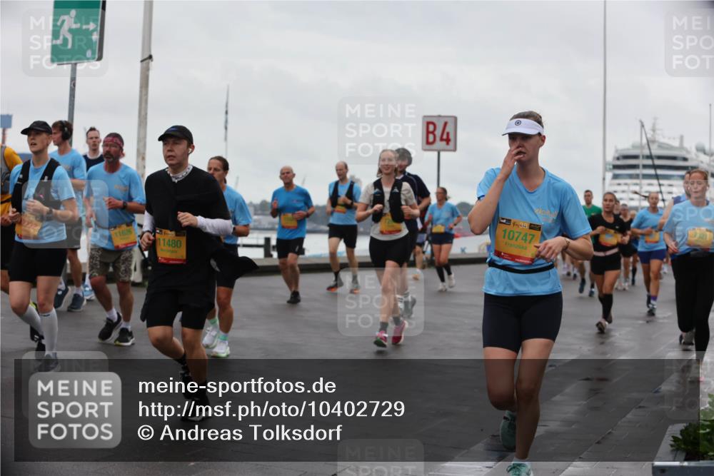 13.09.2026 - Kiel Lauf Andreas Tolksdorf http://msf.ph/oto/10402729 13.09.2026 11:02:05 Kiellinie 2232, 11626, 11480, 4, 48, 10747, 7321 meine-sportfotos.de