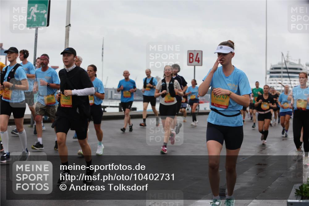 13.09.2026 - Kiel Lauf Andreas Tolksdorf http://msf.ph/oto/10402731 13.09.2026 11:02:05 Kiellinie 2232, 11626, 11480, 4, 7321, 747 meine-sportfotos.de