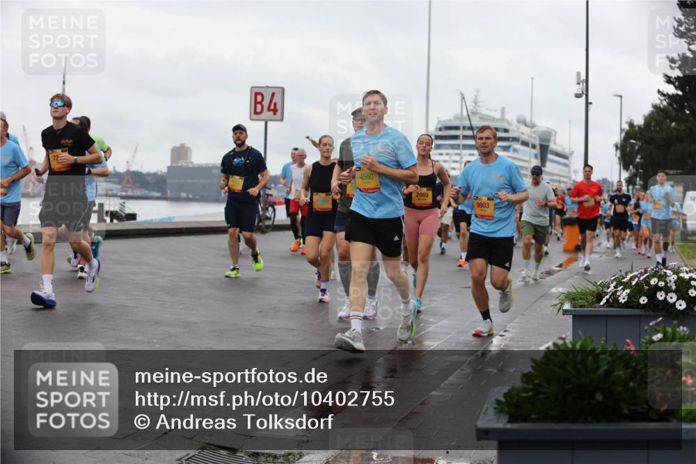13.09.2026 - Kiel Lauf Andreas Tolksdorf http://msf.ph/oto/10402755 13.09.2026 11:02:15 Kiellinie 4, 4560, 2869, 9903 meine-sportfotos.de