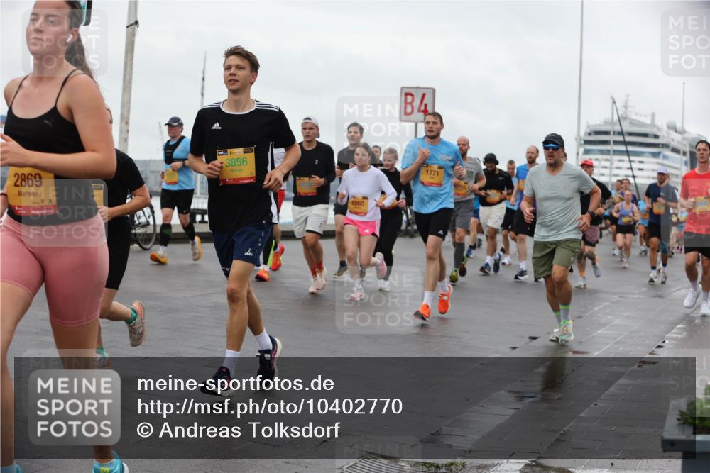13.09.2026 - Kiel Lauf Andreas Tolksdorf http://msf.ph/oto/10402770 13.09.2026 11:02:19 Kiellinie 2869, 39, 3856, 8860, 4, 1771 meine-sportfotos.de