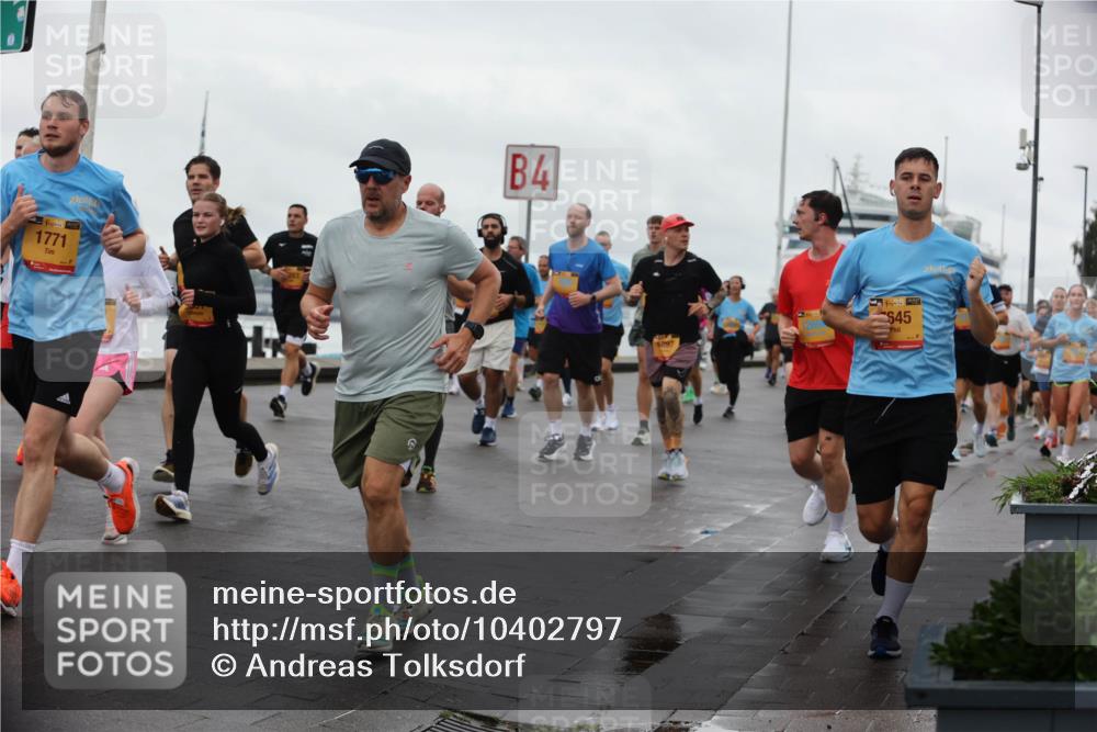 13.09.2026 - Kiel Lauf Andreas Tolksdorf http://msf.ph/oto/10402797 13.09.2026 11:02:20 Kiellinie 4, 39, 1771, 4, 897, 38, 645 meine-sportfotos.de