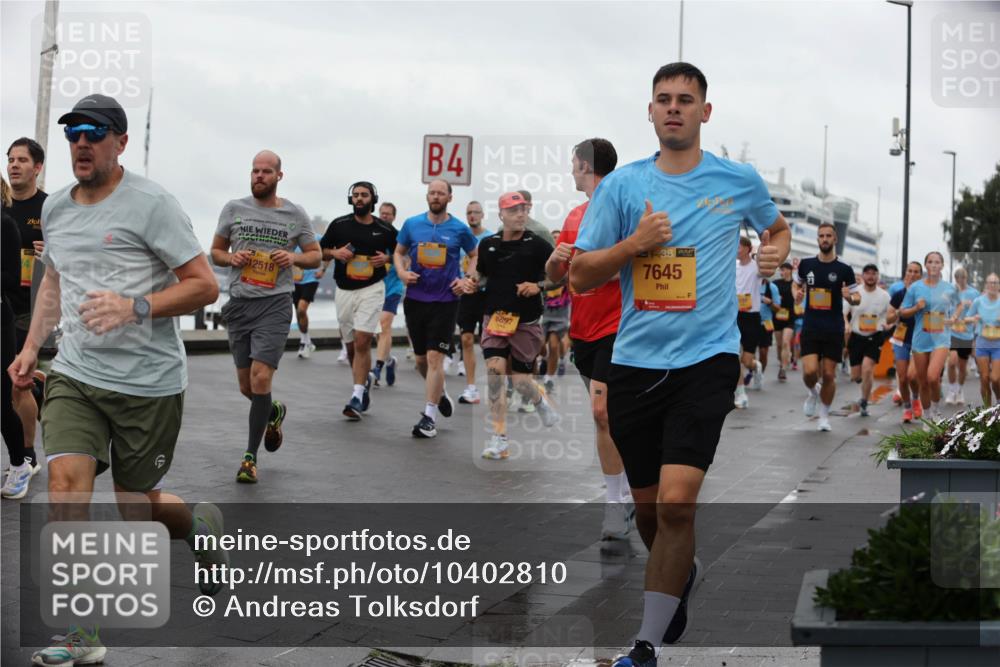 13.09.2026 - Kiel Lauf Andreas Tolksdorf http://msf.ph/oto/10402810 13.09.2026 11:02:21 Kiellinie 4, 12518, 8897, 14, 38, 7645 meine-sportfotos.de