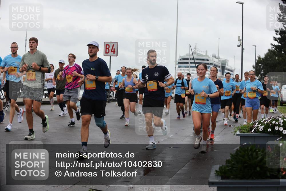 13.09.2026 - Kiel Lauf Andreas Tolksdorf http://msf.ph/oto/10402830 13.09.2026 11:02:23 Kiellinie 1488, 2871, 3261, 4, 9953, 12 meine-sportfotos.de