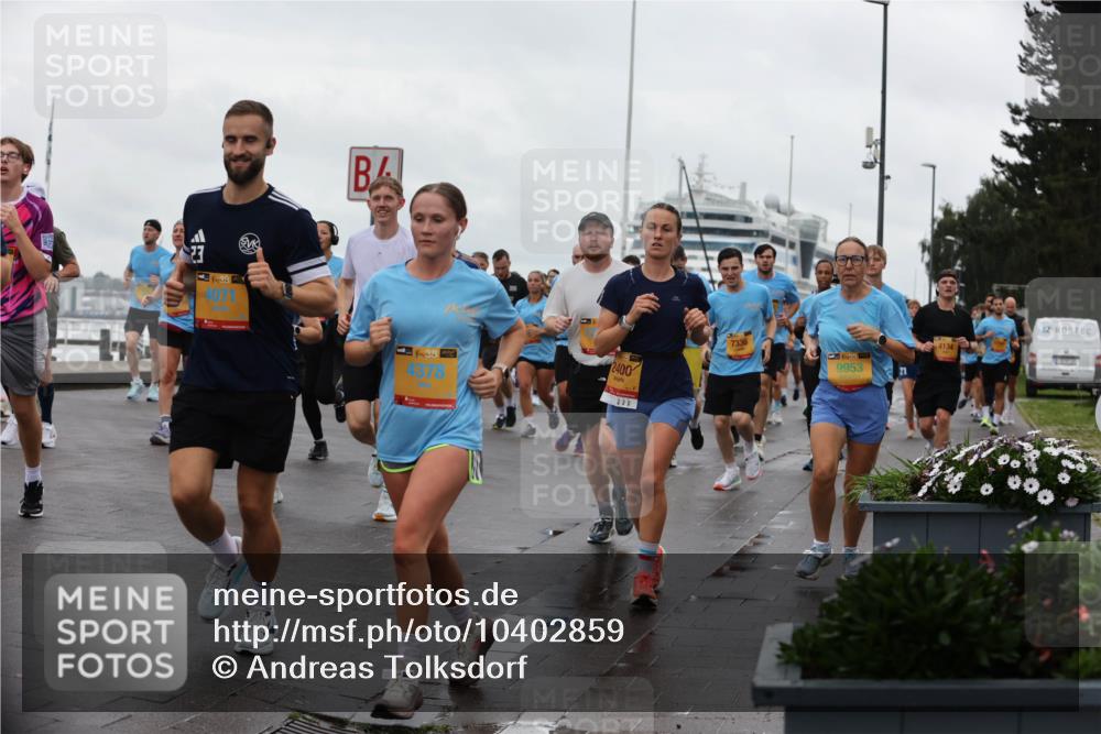13.09.2026 - Kiel Lauf Andreas Tolksdorf http://msf.ph/oto/10402859 13.09.2026 11:02:24 Kiellinie 38, 4071, 38, 4378, 2400, 7336, 35, 9953, 21, 4134 meine-sportfotos.de