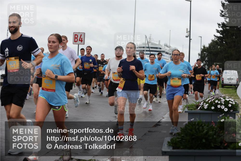 13.09.2026 - Kiel Lauf Andreas Tolksdorf http://msf.ph/oto/10402868 13.09.2026 11:02:25 Kiellinie 38, 4378, 4, 38, 9953, 4134 meine-sportfotos.de