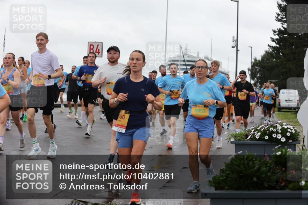 13.09.2026 - Kiel Lauf Andreas Tolksdorf http://msf.ph/oto/10402881 13.09.2026 11:02:25 Kiellinie 8490, 715, 4, 400, 38, 9953, 4134 meine-sportfotos.de