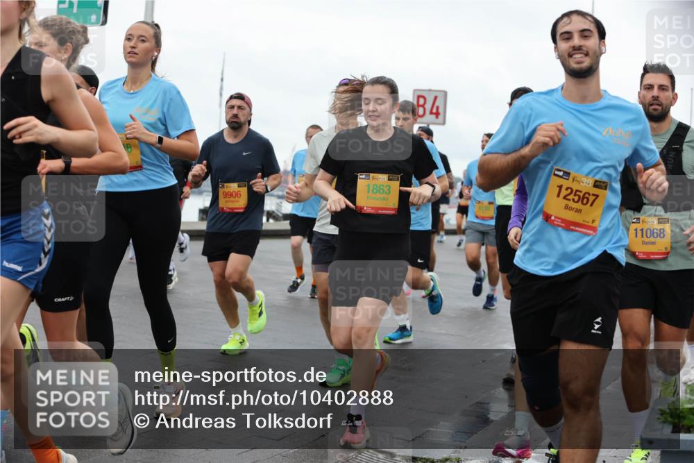 13.09.2026 - Kiel Lauf Andreas Tolksdorf http://msf.ph/oto/10402888 13.09.2026 11:02:33 Kiellinie 4, 9906, 1863, 4130, 38, 12567, 48, 11068 meine-sportfotos.de