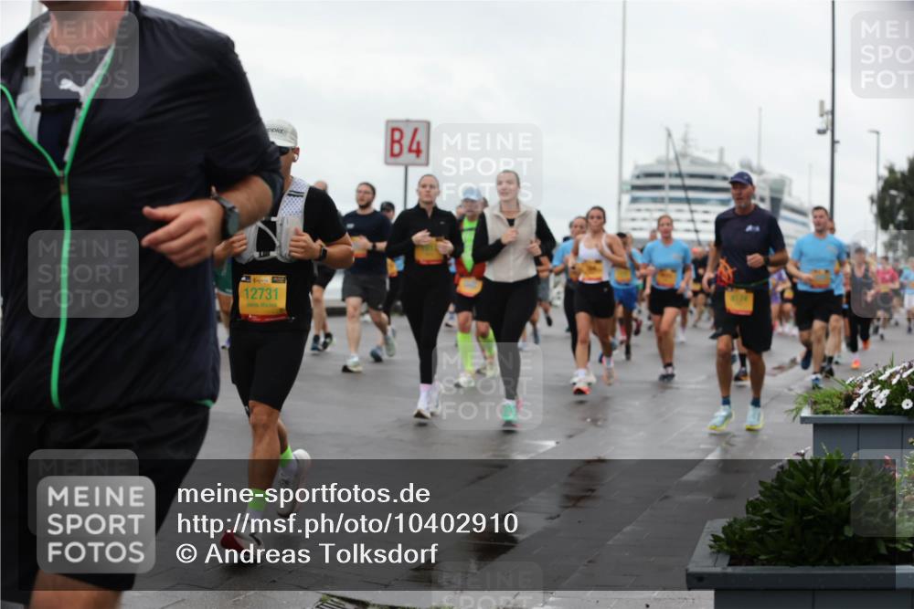 13.09.2026 - Kiel Lauf Andreas Tolksdorf http://msf.ph/oto/10402910 13.09.2026 11:02:37 Kiellinie 384, 12731, 4 meine-sportfotos.de