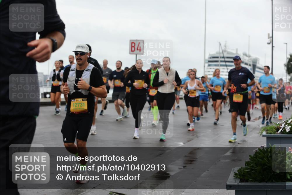 13.09.2026 - Kiel Lauf Andreas Tolksdorf http://msf.ph/oto/10402913 13.09.2026 11:02:37 Kiellinie 4, 38, 12731, 8174 meine-sportfotos.de
