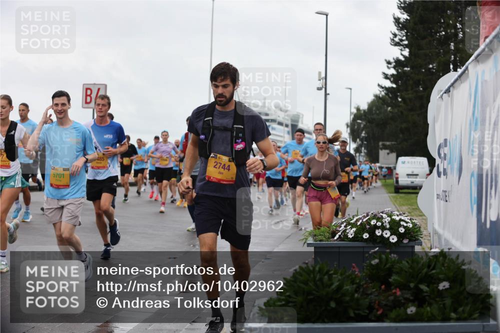 13.09.2026 - Kiel Lauf Andreas Tolksdorf http://msf.ph/oto/10402962 13.09.2026 11:02:55 Kiellinie 38, 5701, 485, 38, 2744, 12 meine-sportfotos.de