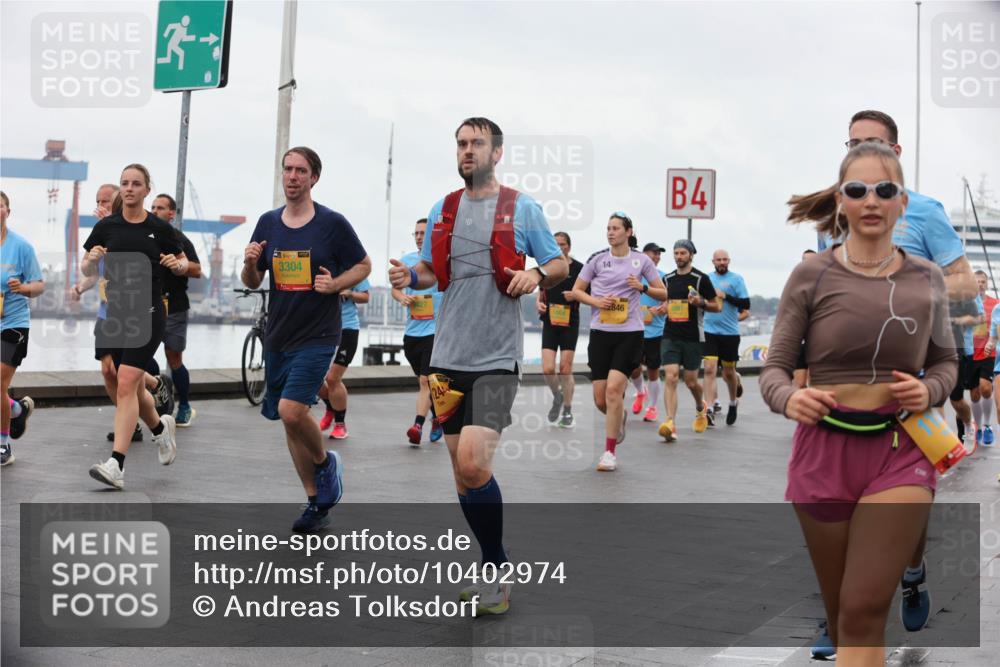 13.09.2026 - Kiel Lauf Andreas Tolksdorf http://msf.ph/oto/10402974 13.09.2026 11:02:58 Kiellinie 34, 3, 38, 3304, 14, 1864, 846, 4 meine-sportfotos.de