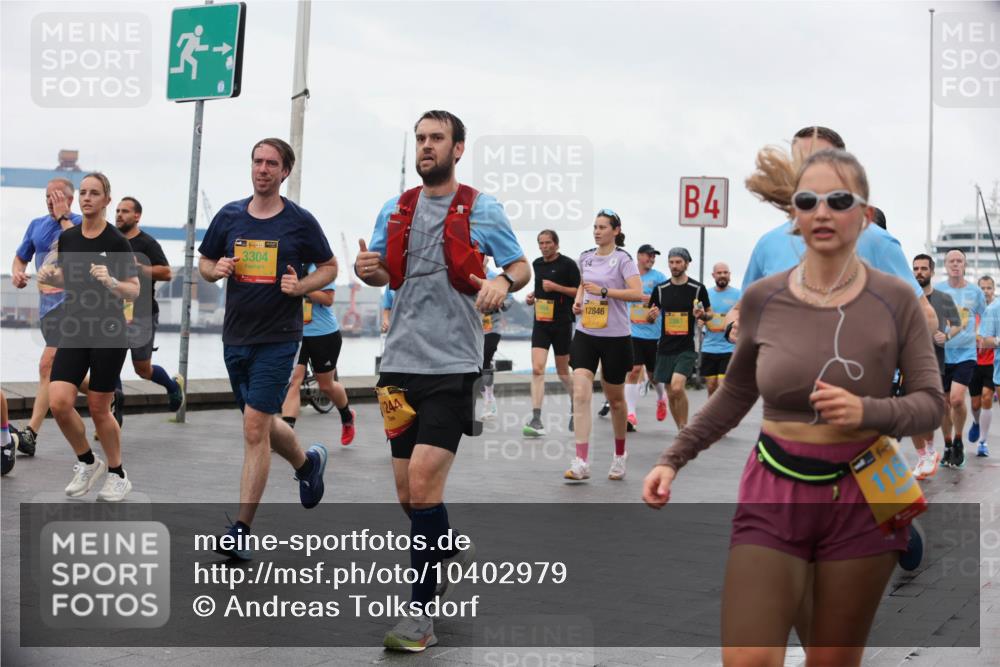 13.09.2026 - Kiel Lauf Andreas Tolksdorf http://msf.ph/oto/10402979 13.09.2026 11:02:59 Kiellinie 3304, 244, 14, 12846, 4 meine-sportfotos.de