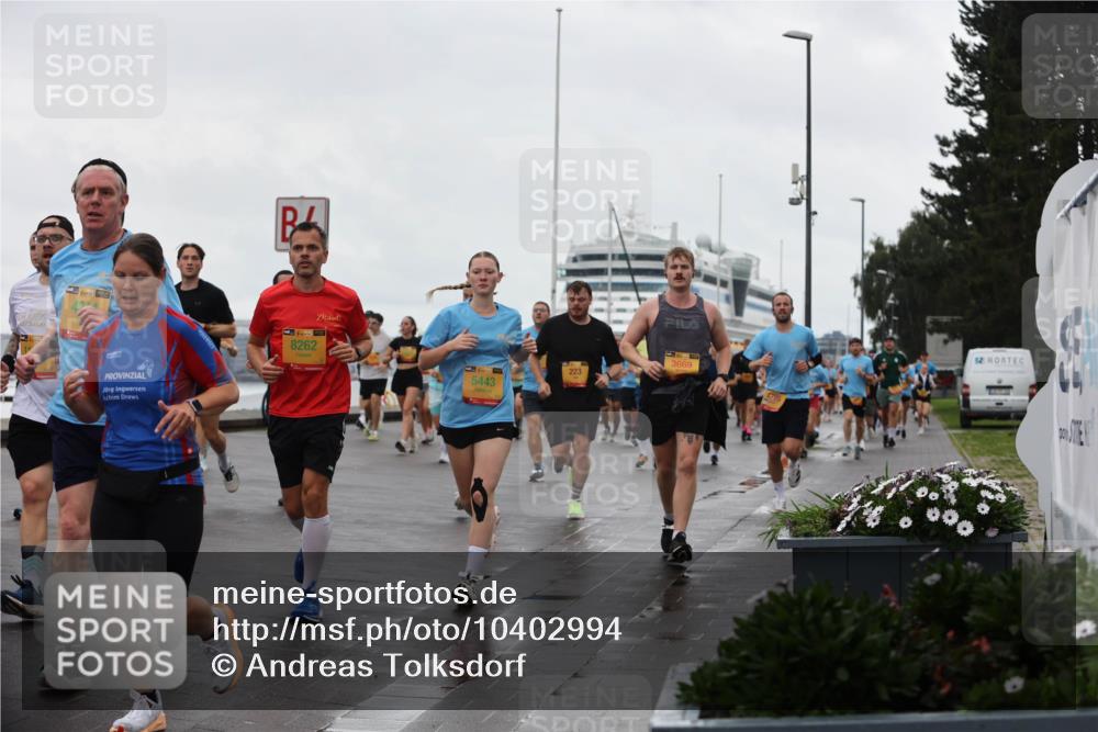 13.09.2026 - Kiel Lauf Andreas Tolksdorf http://msf.ph/oto/10402994 13.09.2026 11:03:02 Kiellinie 38, 8262, 223, 5443, 3669 meine-sportfotos.de