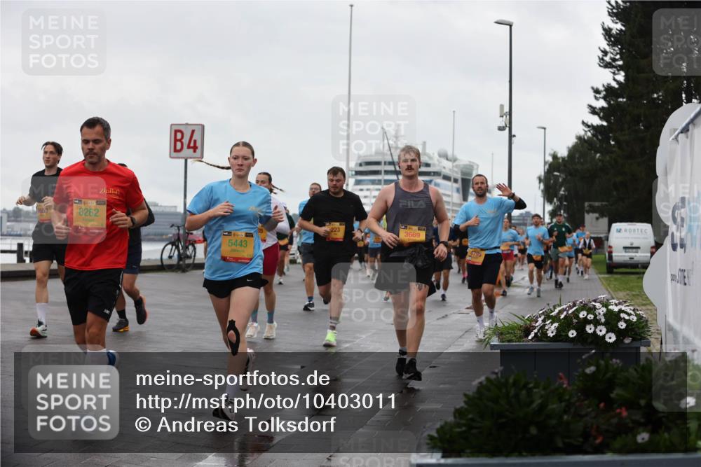 13.09.2026 - Kiel Lauf Andreas Tolksdorf http://msf.ph/oto/10403011 13.09.2026 11:03:03 Kiellinie 1, 39, 8262, 4, 38, 5443, 223, 3669, 9795 meine-sportfotos.de