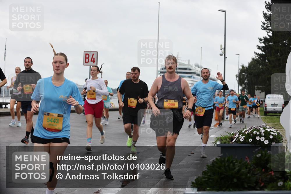 13.09.2026 - Kiel Lauf Andreas Tolksdorf http://msf.ph/oto/10403026 13.09.2026 11:03:04 Kiellinie 5970, 5443, 4, 2335, 223, 39, 3669, 4795 meine-sportfotos.de
