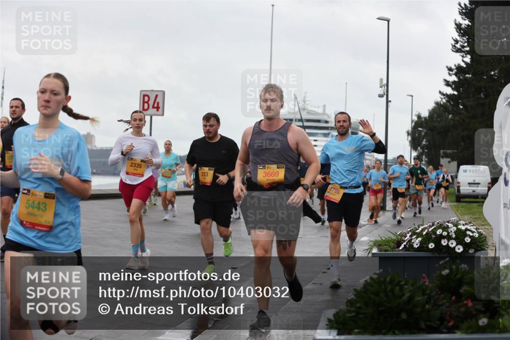 13.09.2026 - Kiel Lauf Andreas Tolksdorf http://msf.ph/oto/10403032 13.09.2026 11:03:04 Kiellinie 1, 39, 4, 5443, 4, 2335, 223, 3669, 4795 meine-sportfotos.de