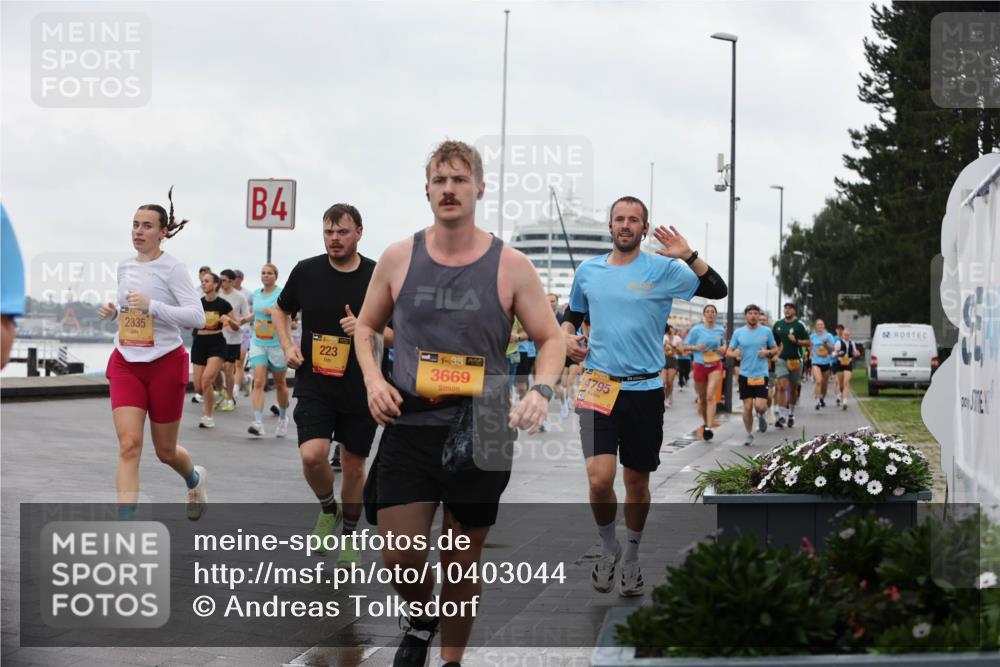 13.09.2026 - Kiel Lauf Andreas Tolksdorf http://msf.ph/oto/10403044 13.09.2026 11:03:05 Kiellinie 4, 2335, 223, 38, 3669, 381, 4795 meine-sportfotos.de