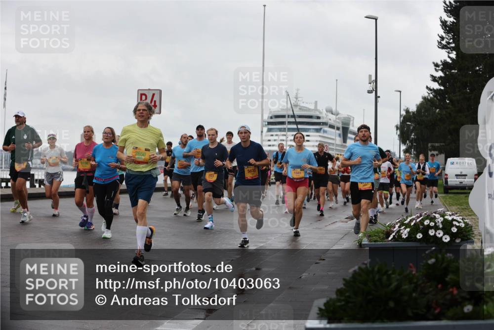 13.09.2026 - Kiel Lauf Andreas Tolksdorf http://msf.ph/oto/10403063 13.09.2026 11:03:08 Kiellinie 9196, 2650, 5635, 553, 1881 meine-sportfotos.de