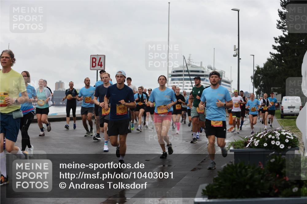 13.09.2026 - Kiel Lauf Andreas Tolksdorf http://msf.ph/oto/10403091 13.09.2026 11:03:09 Kiellinie 4716, 4, 5635, 1881 meine-sportfotos.de