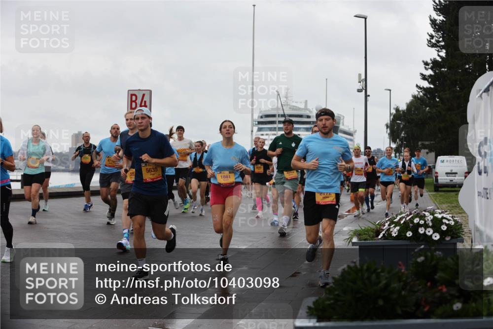 13.09.2026 - Kiel Lauf Andreas Tolksdorf http://msf.ph/oto/10403098 13.09.2026 11:03:09 Kiellinie 4, 4710, 55, 5635, 1881 meine-sportfotos.de