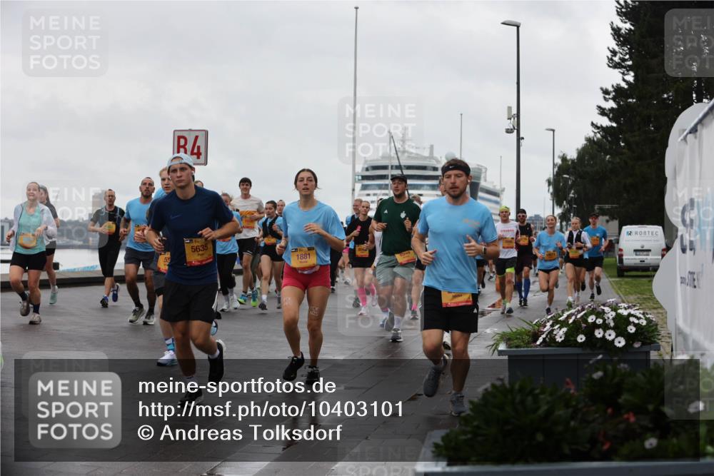 13.09.2026 - Kiel Lauf Andreas Tolksdorf http://msf.ph/oto/10403101 13.09.2026 11:03:09 Kiellinie 55, 4, 5635, 1881, 4643 meine-sportfotos.de