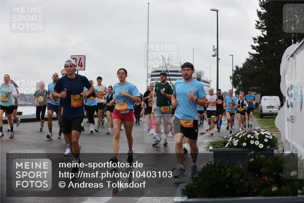 13.09.2026 - Kiel Lauf Andreas Tolksdorf http://msf.ph/oto/10403103 13.09.2026 11:03:09 Kiellinie 34, 5635, 1881, 4849, 10671 meine-sportfotos.de