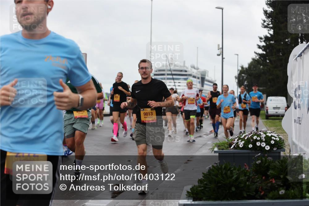 13.09.2026 - Kiel Lauf Andreas Tolksdorf http://msf.ph/oto/10403122 13.09.2026 11:03:11 Kiellinie 403, 38, 9813 meine-sportfotos.de