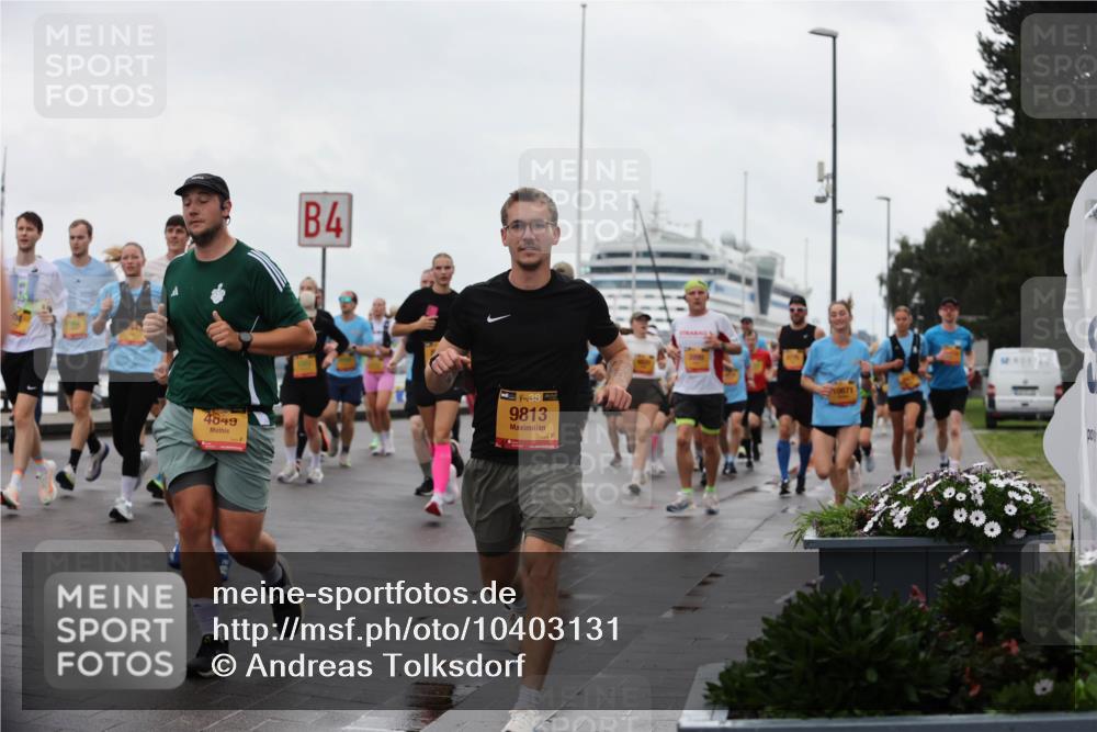 13.09.2026 - Kiel Lauf Andreas Tolksdorf http://msf.ph/oto/10403131 13.09.2026 11:03:12 Kiellinie 4, 4849, 38, 9813, 10671 meine-sportfotos.de