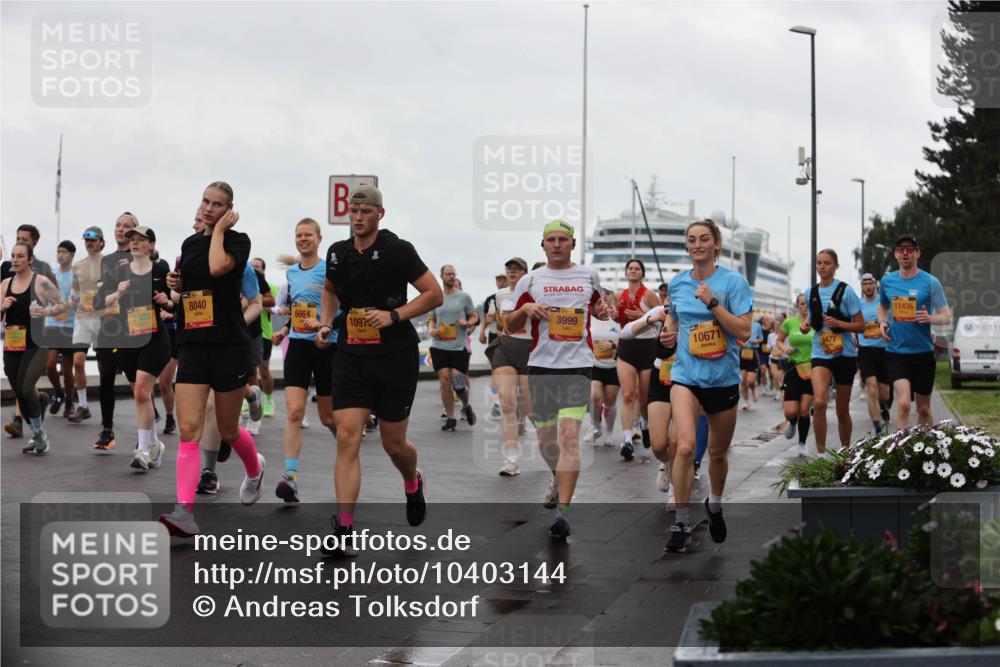 13.09.2026 - Kiel Lauf Andreas Tolksdorf http://msf.ph/oto/10403144 13.09.2026 11:03:13 Kiellinie 5303, 8040, 6664, 1097, 3999, 10671, 6477, 11436 meine-sportfotos.de