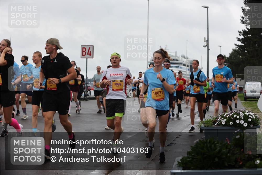 13.09.2026 - Kiel Lauf Andreas Tolksdorf http://msf.ph/oto/10403163 13.09.2026 11:03:14 Kiellinie 6664, 109, 4, 3999, 4, 384, 10671, 6477, 11436 meine-sportfotos.de