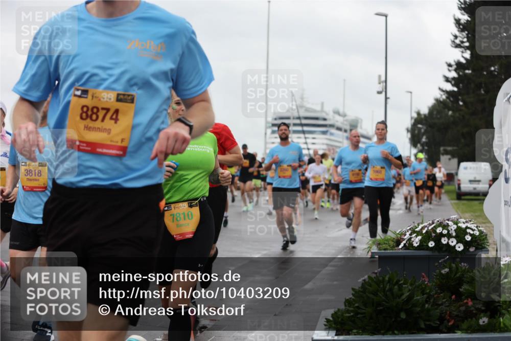 13.09.2026 - Kiel Lauf Andreas Tolksdorf http://msf.ph/oto/10403209 13.09.2026 11:03:19 Kiellinie 39, 3818, 38, 8874, 4, 387, 7810 meine-sportfotos.de