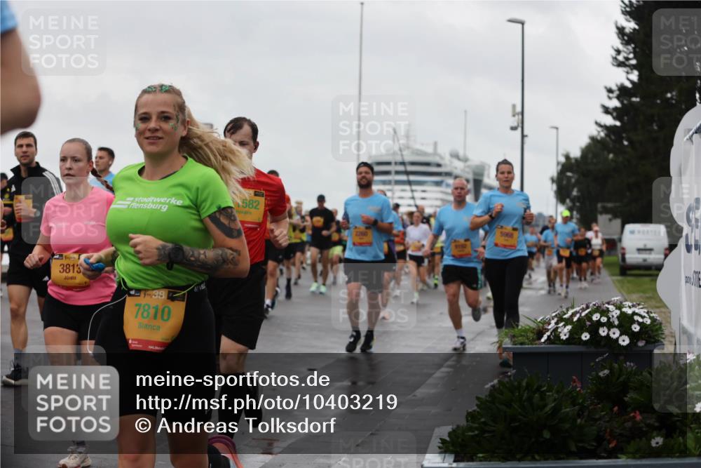 13.09.2026 - Kiel Lauf Andreas Tolksdorf http://msf.ph/oto/10403219 13.09.2026 11:03:19 Kiellinie 582, 39, 3813, 4, 38, 7810, 2260, 9192, 5968 meine-sportfotos.de