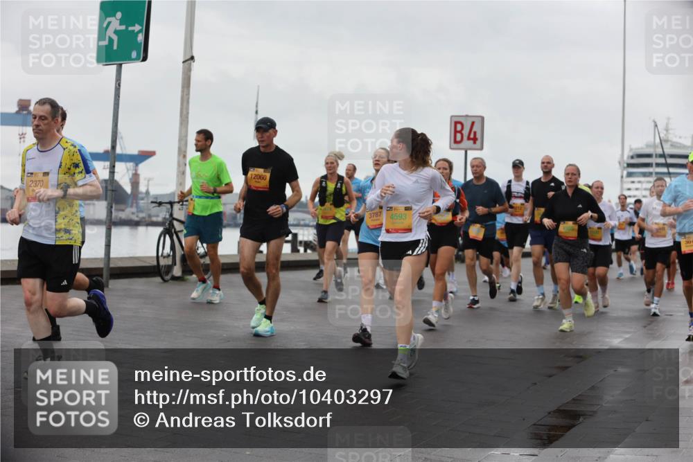 13.09.2026 - Kiel Lauf Andreas Tolksdorf http://msf.ph/oto/10403297 13.09.2026 11:03:25 Kiellinie 31, 12060, 2370, 3787, 4593, 4, 301 meine-sportfotos.de