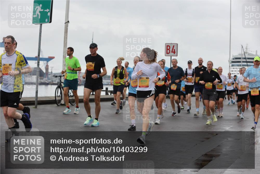 13.09.2026 - Kiel Lauf Andreas Tolksdorf http://msf.ph/oto/10403299 13.09.2026 11:03:25 Kiellinie 2370, 12060, 1, 35, 3787, 4593, 4, 12609, 3011 meine-sportfotos.de