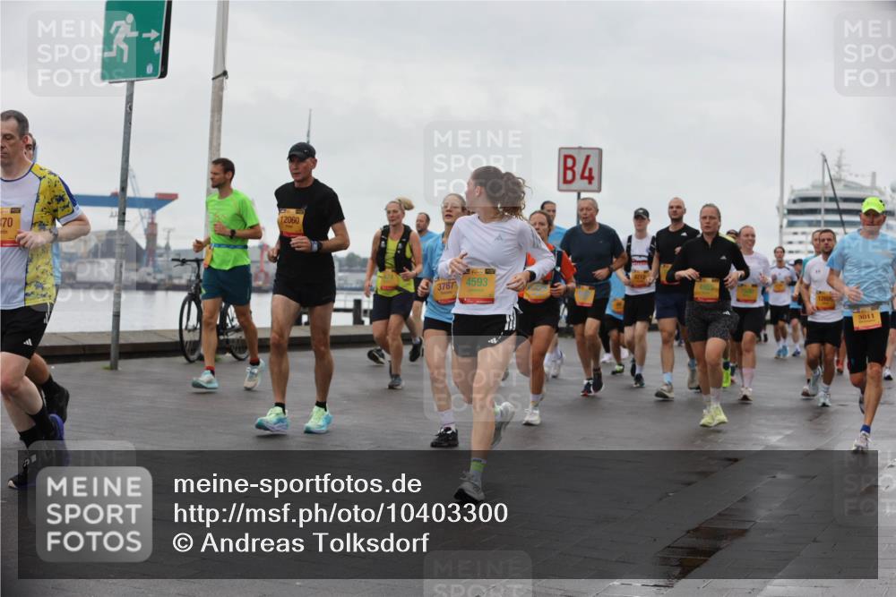13.09.2026 - Kiel Lauf Andreas Tolksdorf http://msf.ph/oto/10403300 13.09.2026 11:03:25 Kiellinie 38, 370, 12060, 3787, 4593, 4, 4955, 1260, 3011 meine-sportfotos.de