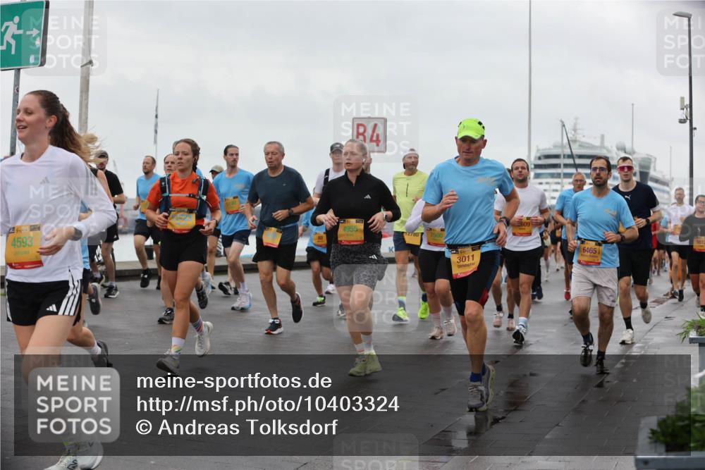 13.09.2026 - Kiel Lauf Andreas Tolksdorf http://msf.ph/oto/10403324 13.09.2026 11:03:26 Kiellinie 4, 38, 4593, 4, 88, 39, 4955, 12780, 7500, 3011, 609, 6465, 9812 meine-sportfotos.de
