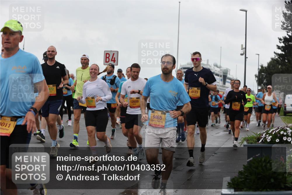 13.09.2026 - Kiel Lauf Andreas Tolksdorf http://msf.ph/oto/10403352 13.09.2026 11:03:28 Kiellinie 39, 2011, 472, 7500, 4, 13, 12609, 38, 6465, 4123, 9812, 12 meine-sportfotos.de