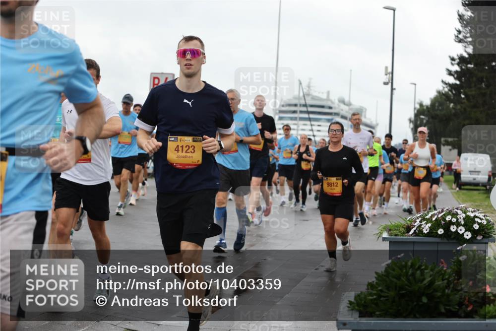 13.09.2026 - Kiel Lauf Andreas Tolksdorf http://msf.ph/oto/10403359 13.09.2026 11:03:29 Kiellinie 8, 4, 38, 4123, 9812 meine-sportfotos.de